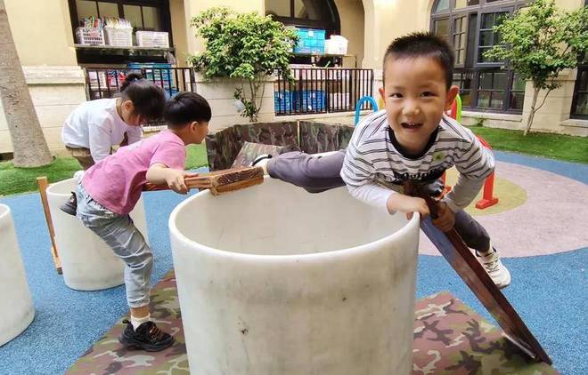 滚筒探索记 海宁市庆安幼儿园游买球的app戏故事(图9) 滚筒探索记 海宁市庆安幼儿园游买球的app戏故事(图9)