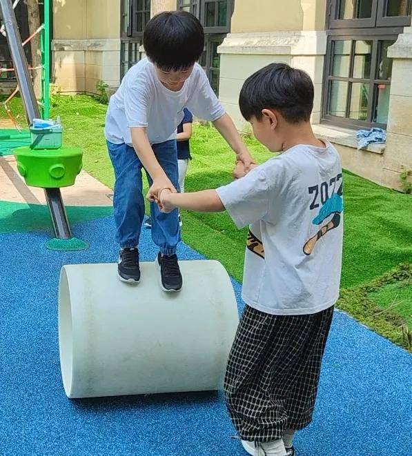 滚筒探索记 海宁市庆安幼儿园游买球的app戏故事(图18) 滚筒探索记 海宁市庆安幼儿园游买球的app戏故事(图18)