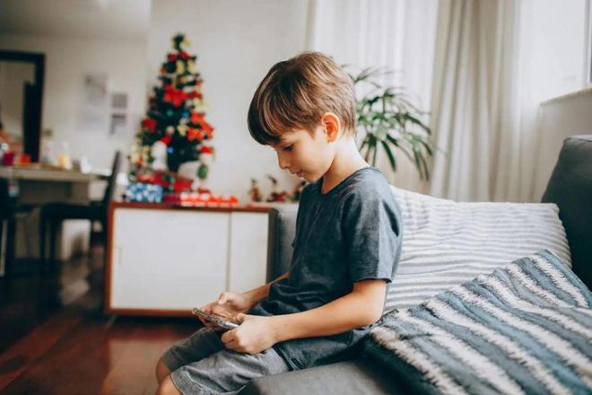 买球的app孩子沉迷游戏西安脑康心理康复医院提示父母也要心理咨询(图2) 买球的app孩子沉迷游戏西安脑康心理康复医院提示父母也要心理咨询(图2)